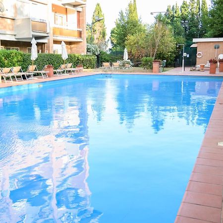 Laura Sweet Home Con Piscina Rom Exterior foto